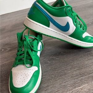 Jordan 1 Low Lucky Green Nike Sneakers